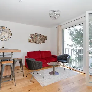 Luxurious With Big Balcony Near Center Apartment