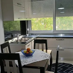 https://apartament-qetesia.albaniahotels.org